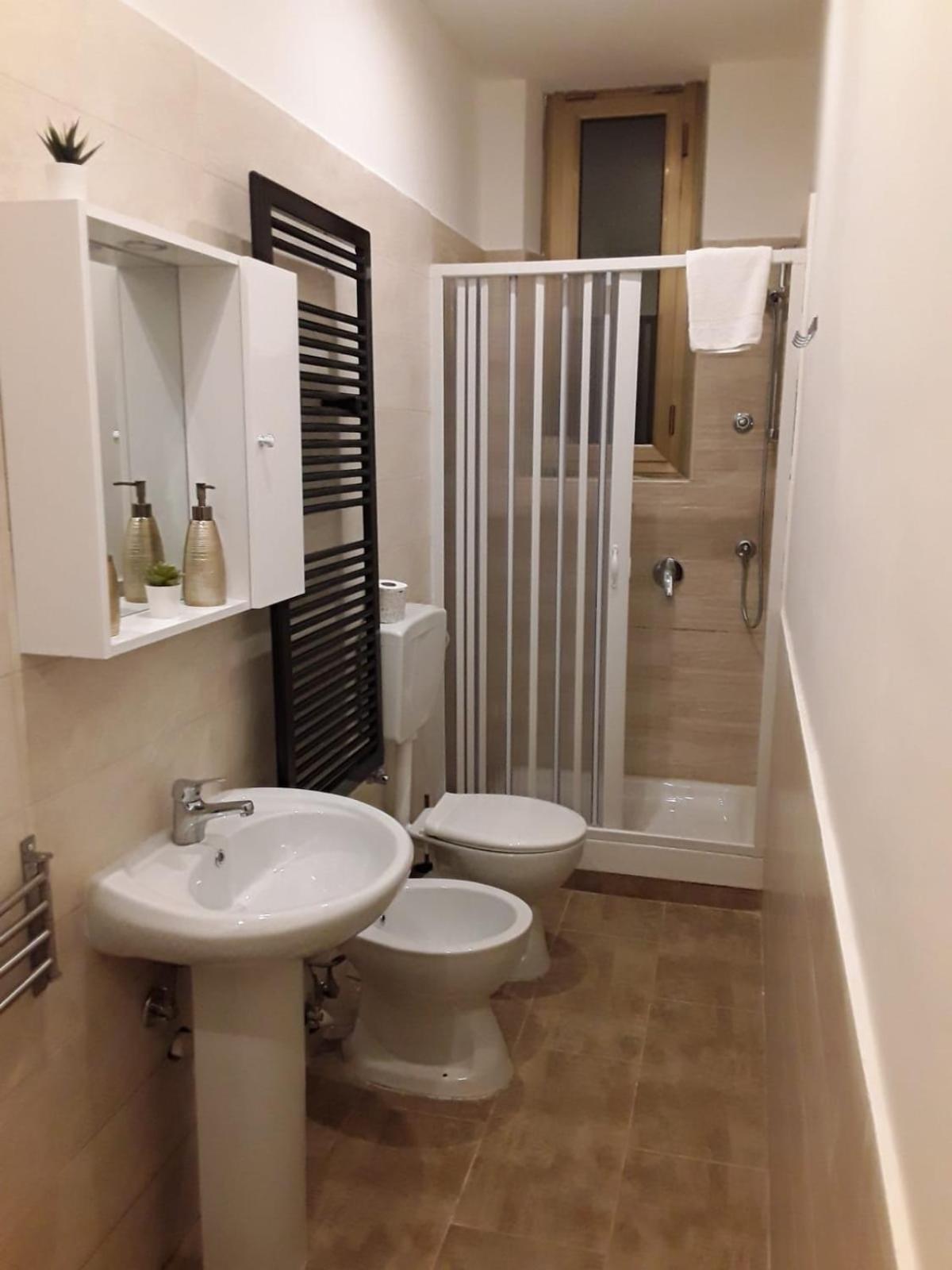 Monia Coliseum Apartment روما المظهر الخارجي الصورة