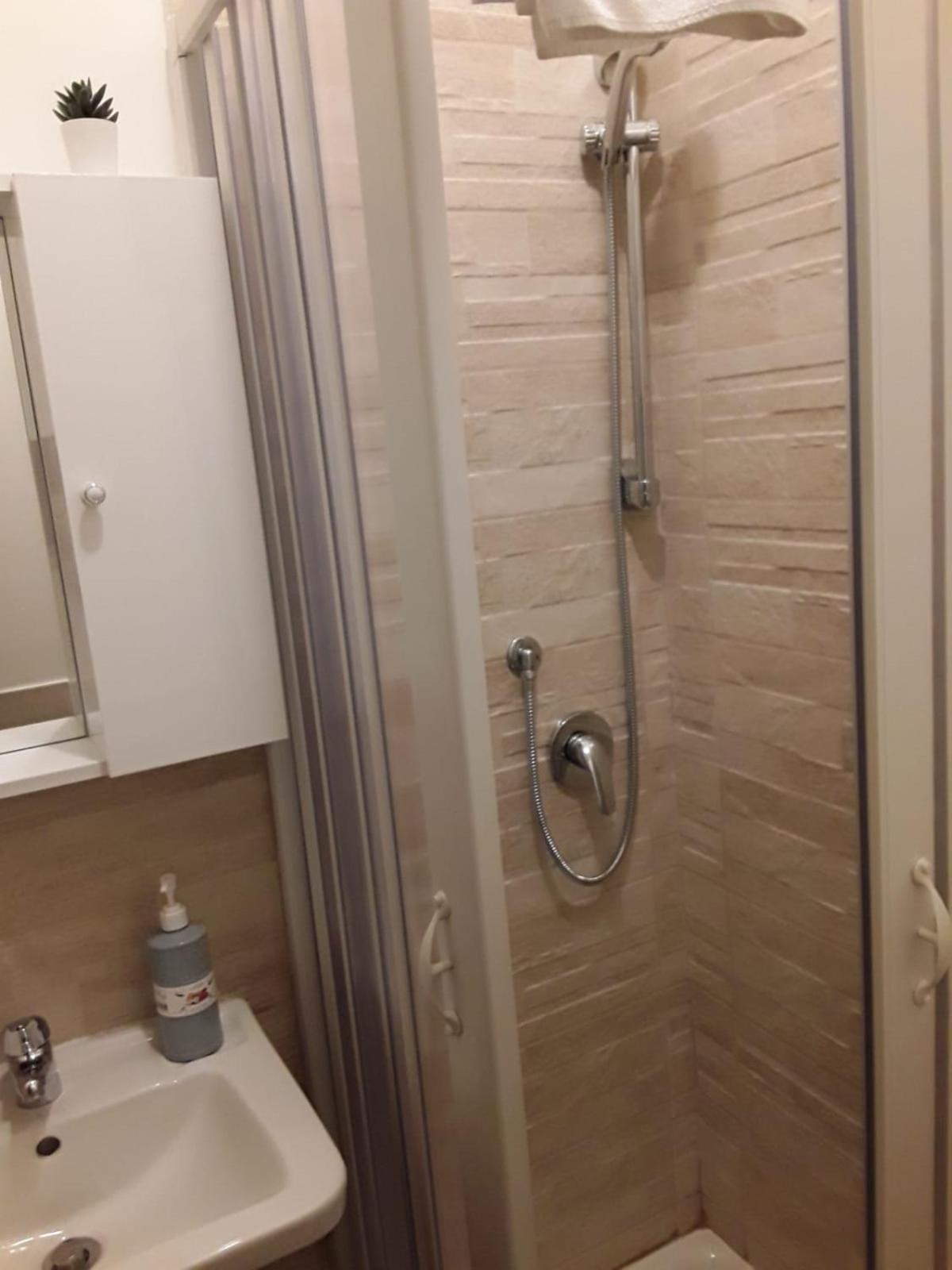 Monia Coliseum Apartment روما المظهر الخارجي الصورة
